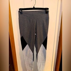 Athletica Leggings - Size 8-10